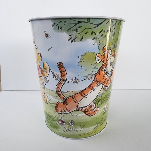 NEW Winnie The Pooh Metal Round Wastebasket Trash Can - Picture 4 of 10